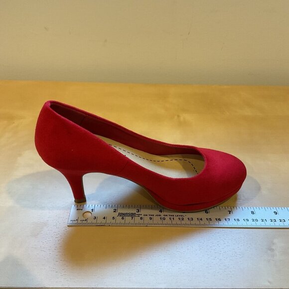 City Classified Comfort Red Suede Platform Heels Size 5 - Picture 10 of 13
